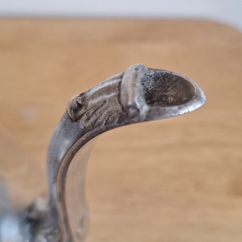 Polished Vintage Leonard Silver Plate Coffee Pot - Ornate Footed Style - Picture 10 of 16